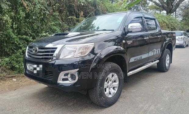 Toyota Hilux 2009 Black