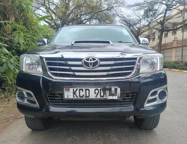 Toyota Hilux 2009 Black
