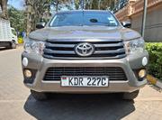 Toyota Hilux 2017 Brown for sale