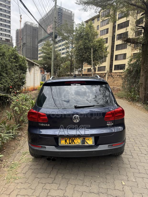 Volkswagen Tiguan 2015 Blue
