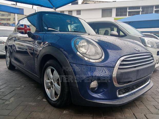 Mini Cooper 2018 Blue