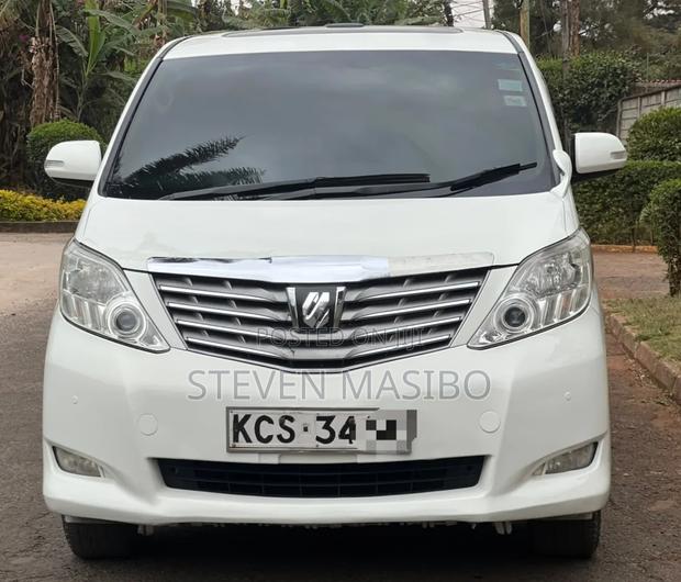 Toyota Alphard 2.4 Petrol FWD 2011 White