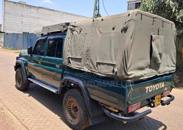 Toyota Land Cruiser 2014 Green