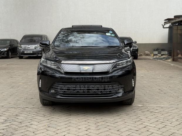 Toyota Harrier 2.0 2019 Black