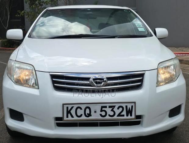 Toyota Axio 2011