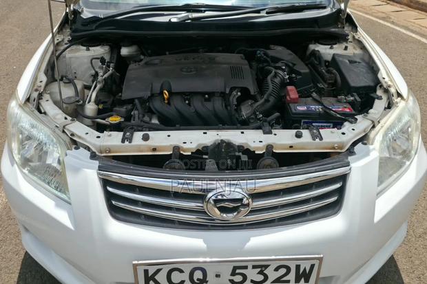 Toyota Axio 2011