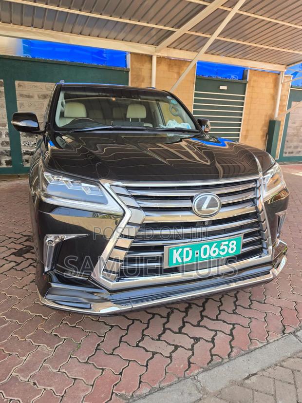 Lexus LX 2015 Black