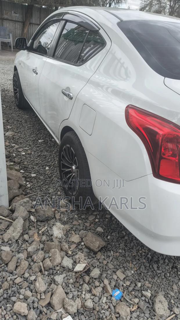 Nissan Latio 1.2 2015 White