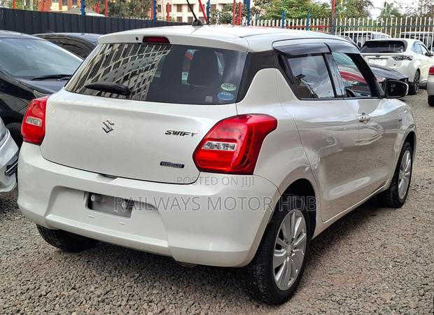 Suzuki Swift 2019 White