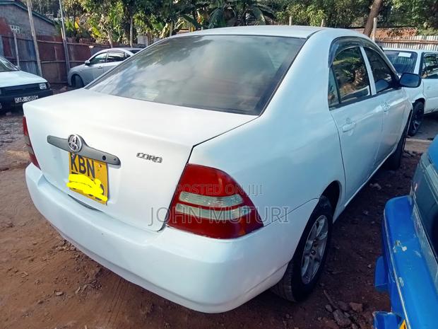 Toyota Corolla 2005 White