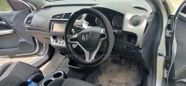 Honda Stream 2012 Silver