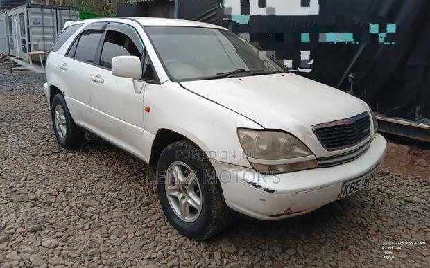 Toyota Harrier 2.2 16V 1999 White