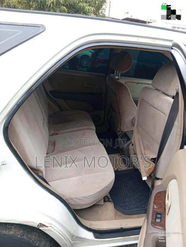 Toyota Harrier 2.2 16V 1999 White