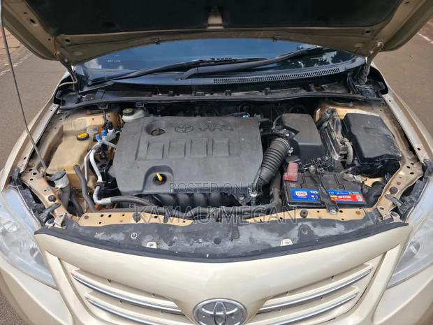 Toyota Corolla 2013 Silver