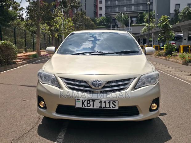 Toyota Corolla 2013 Silver