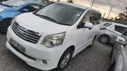 Toyota Noah 2012 White for sale
