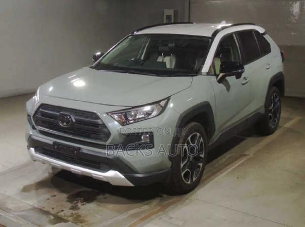 Toyota RAV4 Adventure 2019