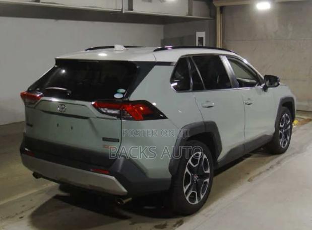 Toyota RAV4 Adventure 2019