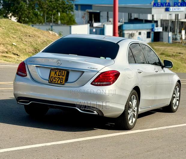 Mercedes-Benz C200 2018 Silver