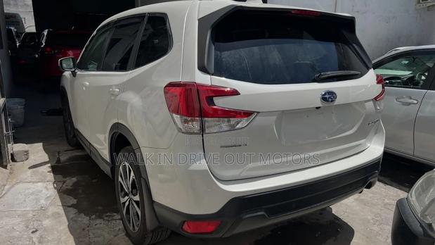 Subaru Forester 2019 White