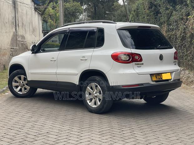 Volkswagen Tiguan 2010 White