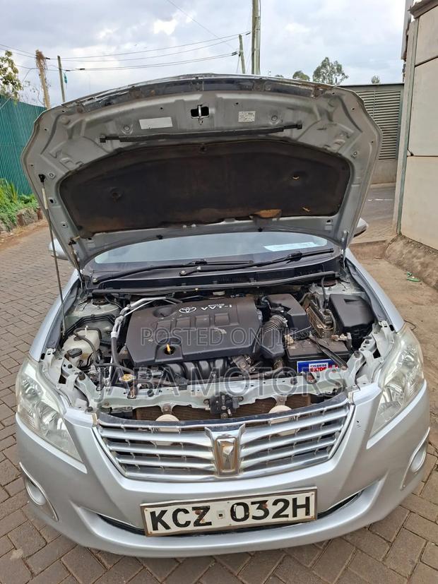 Toyota Premio 2015 Silver