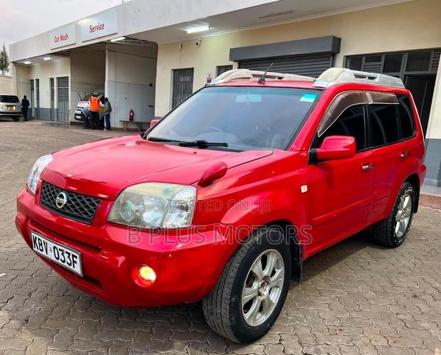 Nissan X-Trail 2005 Red