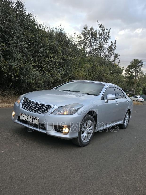 Toyota Crown 2012 Silver