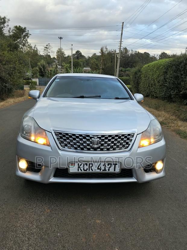 Toyota Crown 2012 Silver
