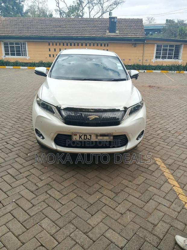 Toyota Harrier 2.0 2015 White