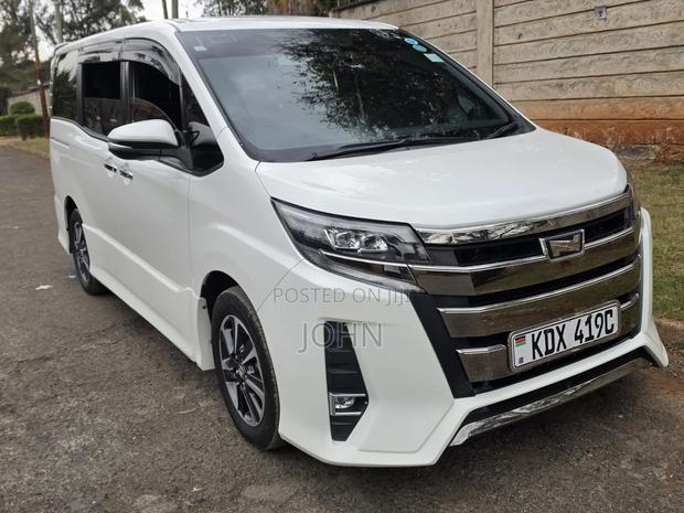 Toyota Noah 2.0 FWD (7 Seater) 2018 Pearl