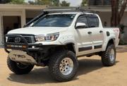 Toyota Hilux Rugged X 4x4 2019 White for sale