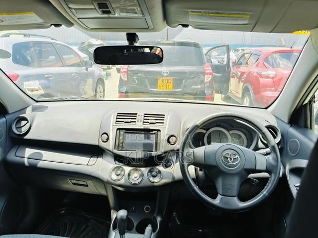 Toyota RAV4 2.5 Limited 2010 Pearl