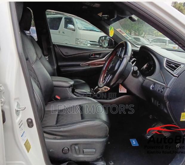 Toyota Harrier 2.0 2017 White