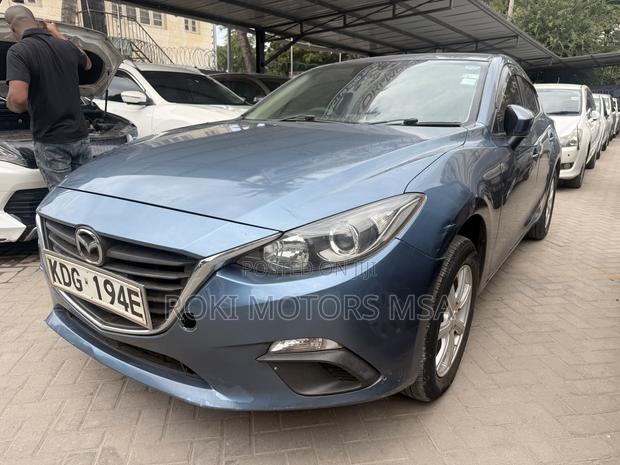 Mazda Axela 2015 Blue