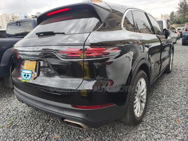 Porsche Cayenne 2018 Black