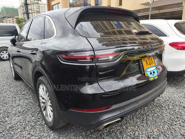Porsche Cayenne 2018 Black