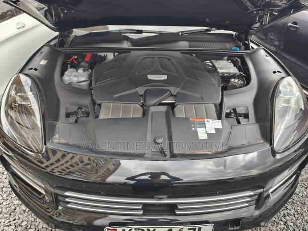 Porsche Cayenne 2018 Black