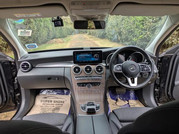 Mercedes-Benz C200 2019 Black