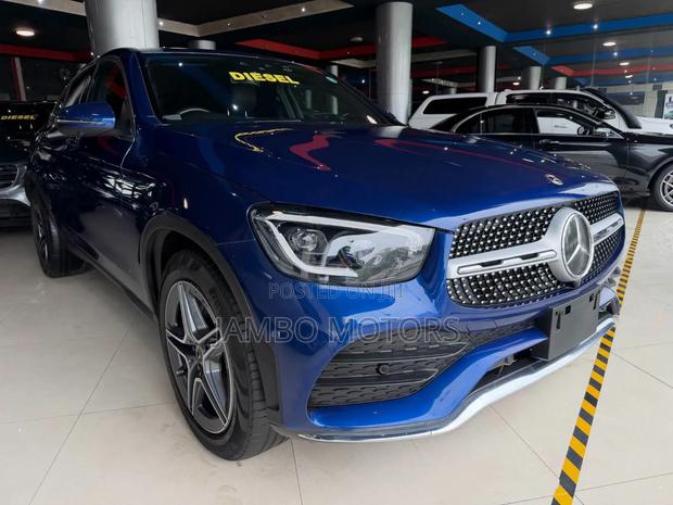 Mercedes-Benz GLC-Class 2021 Blue