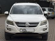 Volkswagen Tiguan 2010 White for sale