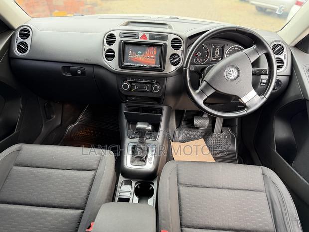 Volkswagen Tiguan 2010 White