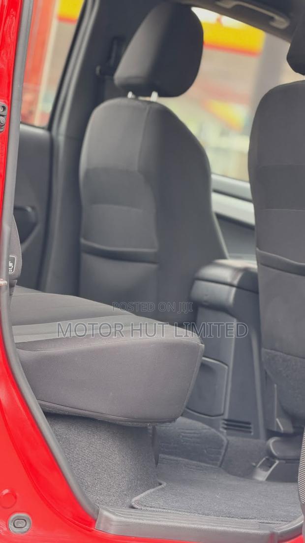 Isuzu D-MAX 2019 Red