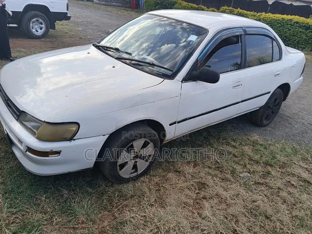 Toyota Corolla G-Touring 2003 White