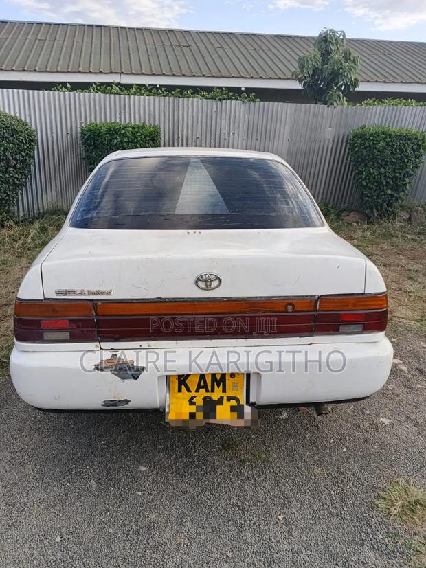 Toyota Corolla G-Touring 2003 White