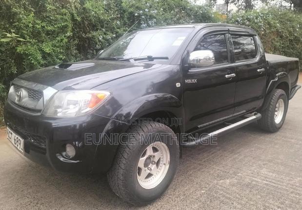 Toyota Hilux 2011 Black
