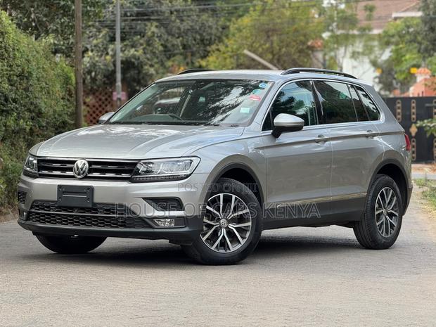 Volkswagen Tiguan 2019 Silver