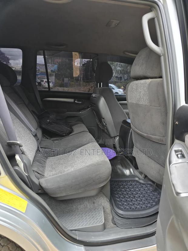 Toyota Land Cruiser Prado 3.0 D-4D 5dr 2005 Silver
