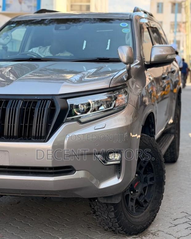 Toyota Land Cruiser Prado 2.8 2020 Brown