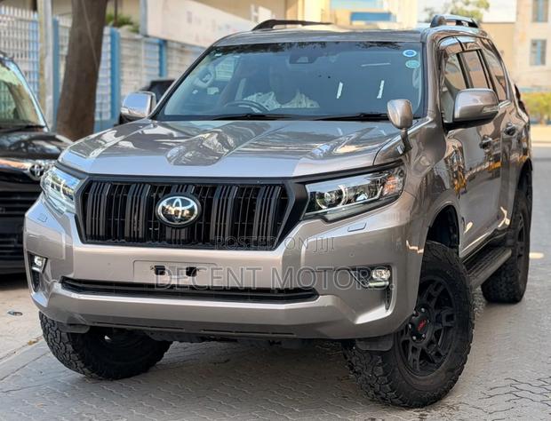 Toyota Land Cruiser Prado 2.8 2020 Brown